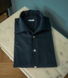 One-piece collar dark blue flannel